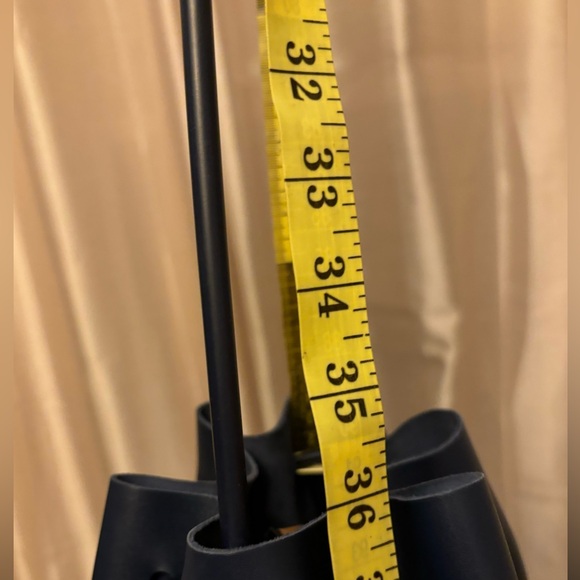 NWOT Building Block - Bucket Bag - Pristine Condition! - Picture 11 of 12